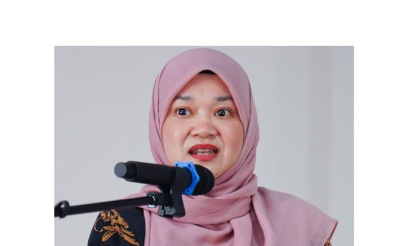 教育部长法丽娜。