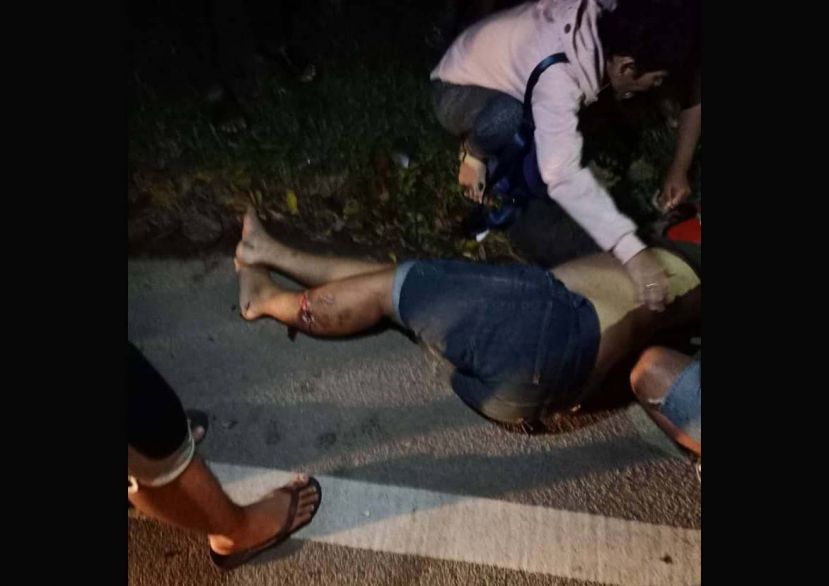 朋尼逊路6哩，骑士倒在马路上不省人事。