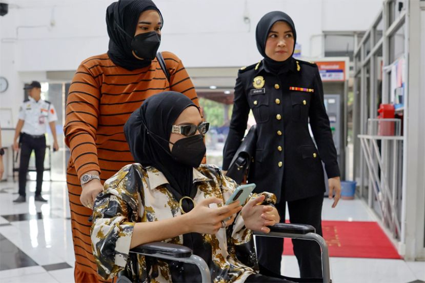 陆军前司令妻子被加控收受5000令吉非法活动收益罪