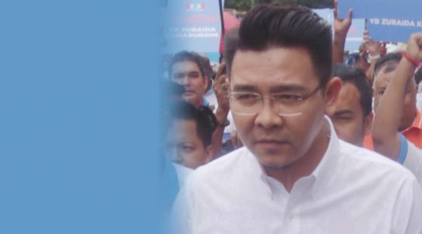 诺希兹万：祖莱达需出席内阁会议，我代提交解释信。