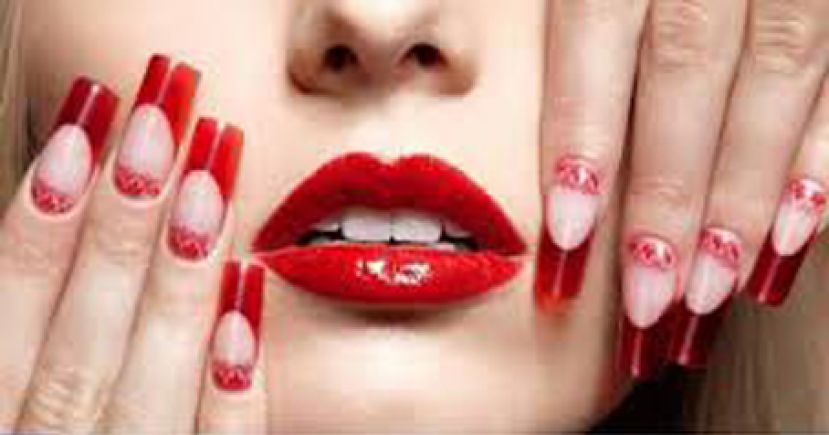 爱美女注意！ 美甲过度恐成霉菌温床