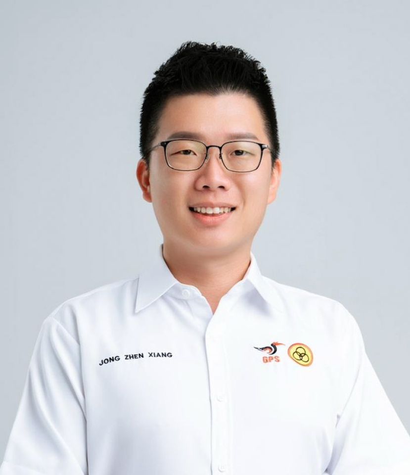 砂拉越人民联合党古晋支部副宣教秘书杨振祥。