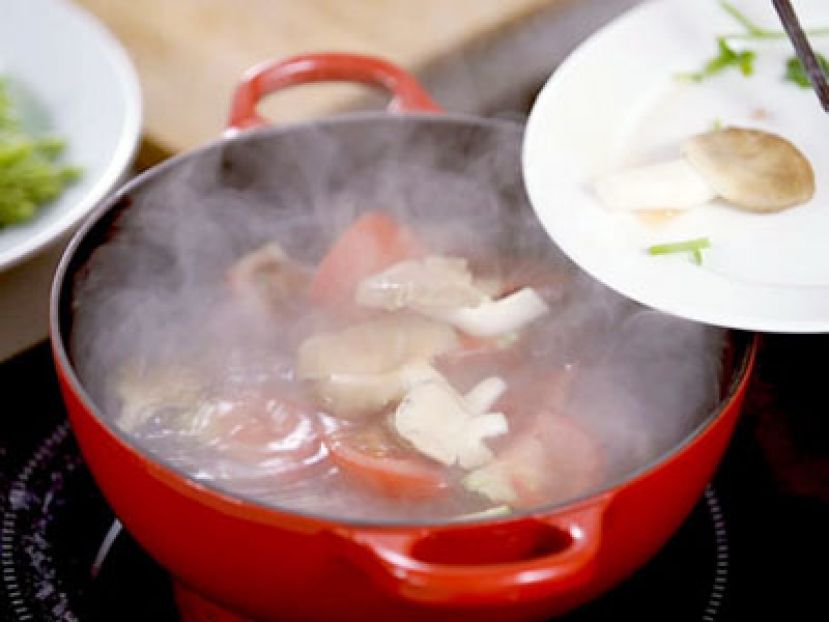 经常喝老火汤随时痛风发作？营养师教喝滚汤健康又不肥