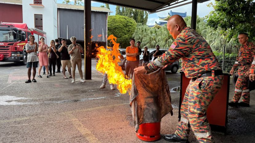 &quot;社区消防安全活动&quot;  提升社区防火意识与应变能力