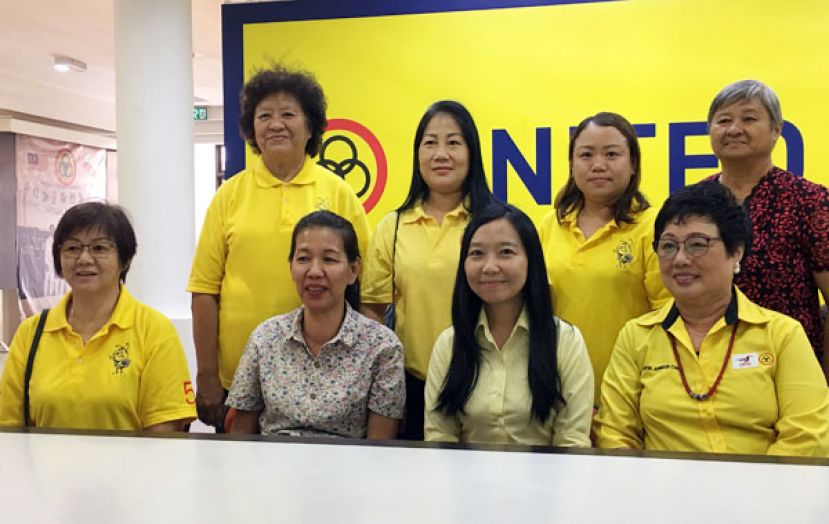 砂拉越人民联合党中央妇女组全力支持公投法，并认为人民应该拥有自己决定的权力。