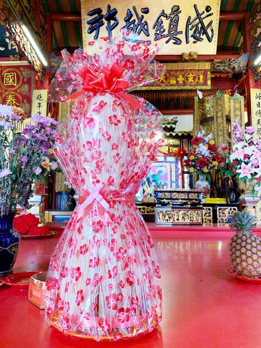 上帝庙保管委员会配合农历三月初三玄天上帝圣诞庆典，将推售面条塔予善信订购。