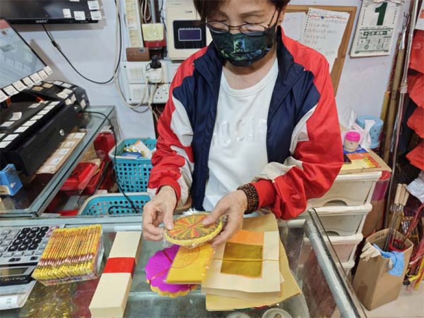 宏福苑5级火  遇难者&ldquo;头七&rdquo; 纸扎店老板：盼生者走出阴霾。