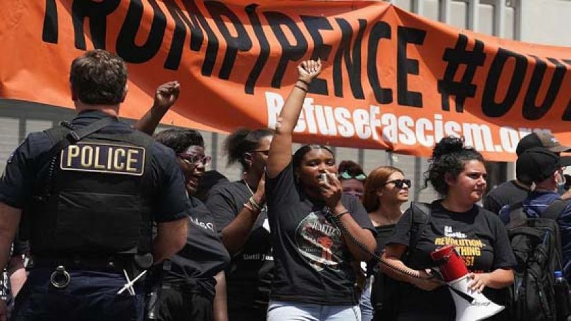 美国西雅图市区附近一个地区撤除警力，自行宣布成立“国会山庄自治区”。