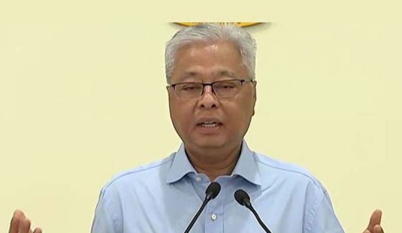 国防部长拿督斯里依斯迈沙比里。