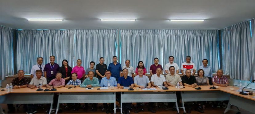 筹委会召开筹备会议后合影。	