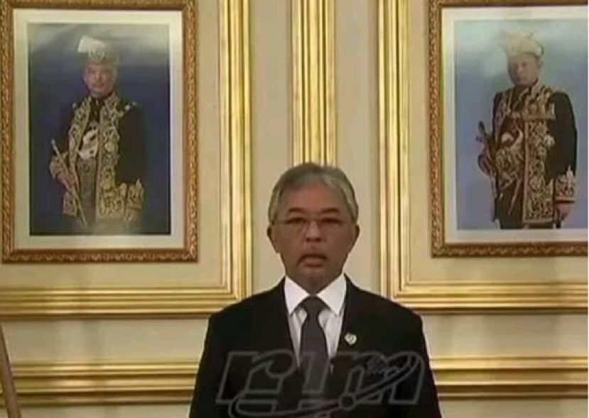 国家元首在全国电视发表御辞。