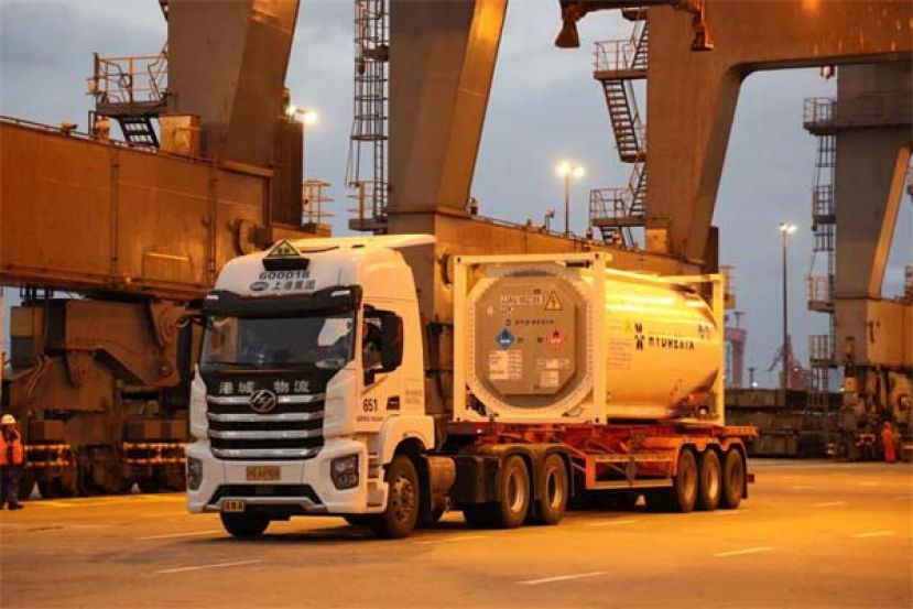 全球首例，大型固态储氢设备从上海出运。