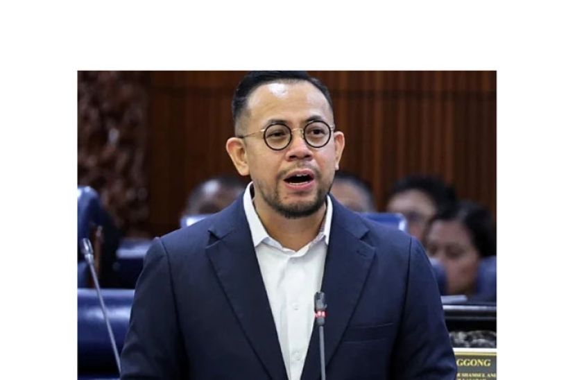 人力资源部长沈志强。