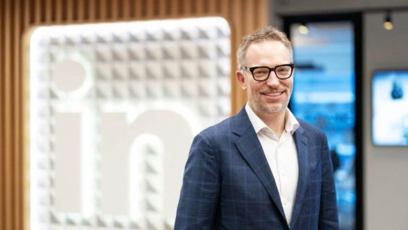 AI抢走Z世代工作 领英执行长：学历不再吃香。