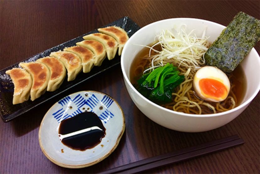 吃拉面配煎饺热量破表　营养师揭 &ldquo;吃不胖关键&rdquo; 汤底最重要