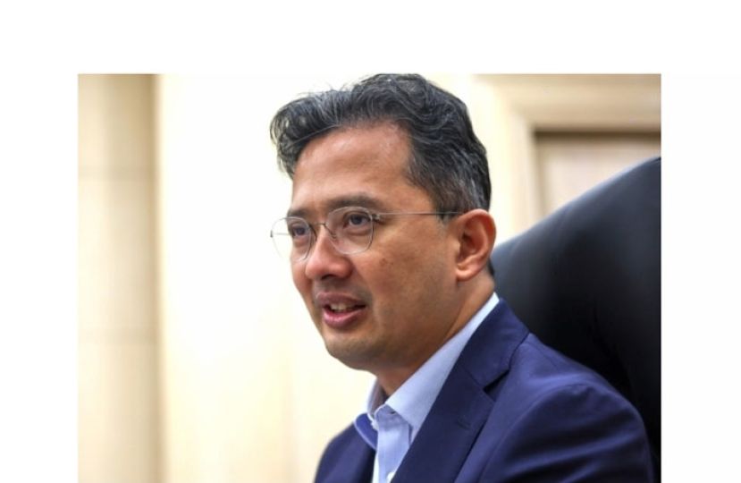 财政部秘书长佐汉马末。