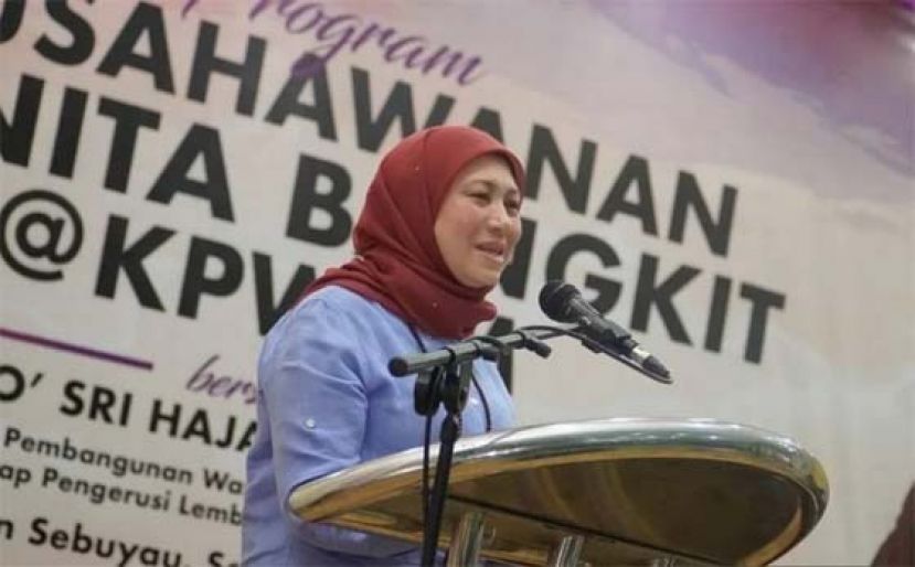 南希：发放200万拨款予妇女崛起计划。