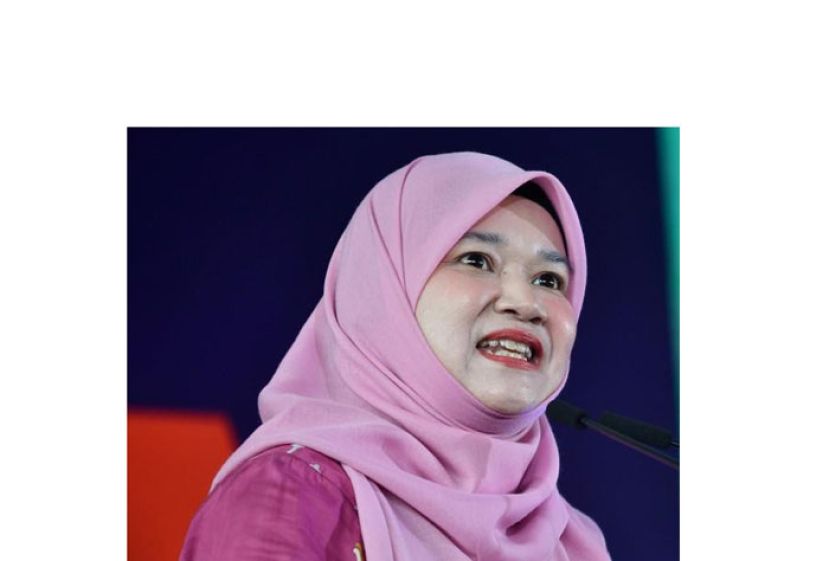 教育部长法丽娜。