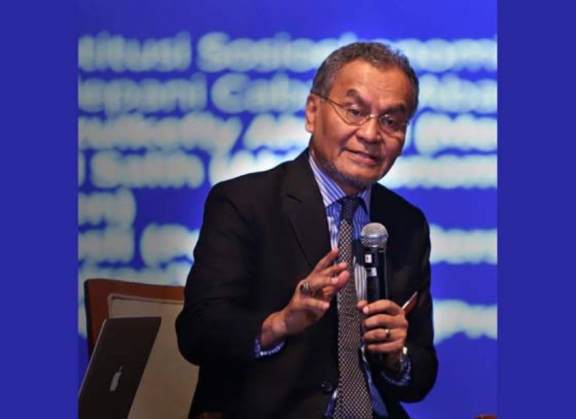 拿督斯里祖基菲里。