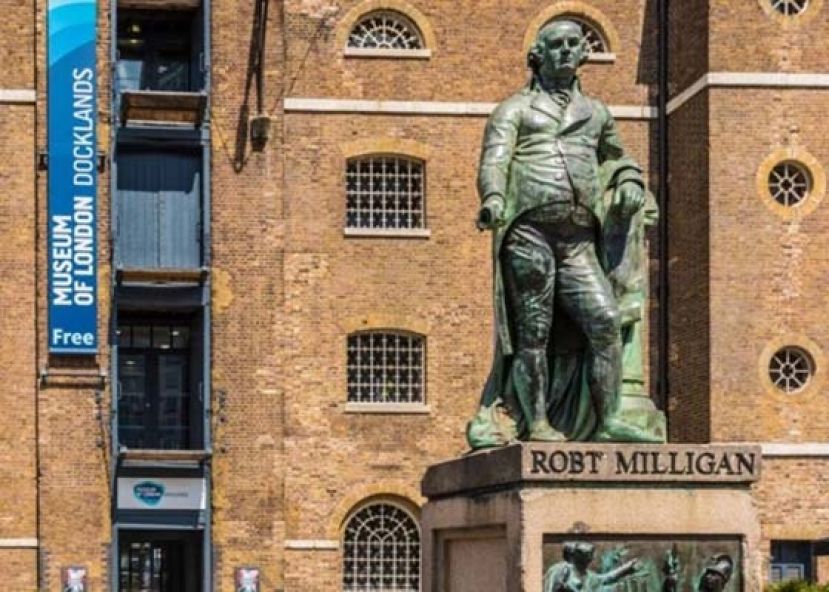 黑奴商人米利根的雕像。