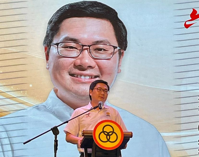 人联党古晋支部代秘书黄笃荣。