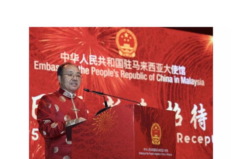 中国驻马大使欧阳玉靖。