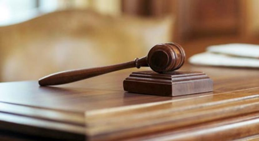 “怪叔叔”抚摸邻家女童私处  法庭等待精神观察报告   