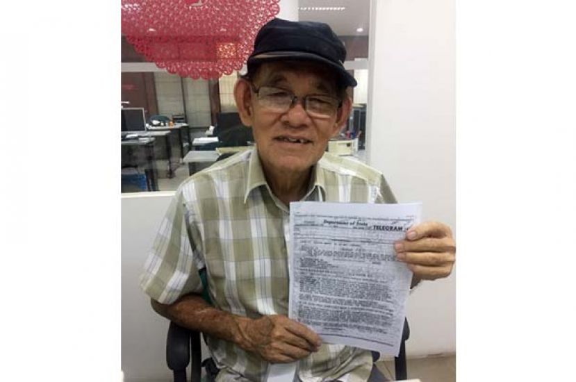 贝雄伟展示1969年美国中央情报局解密文件。