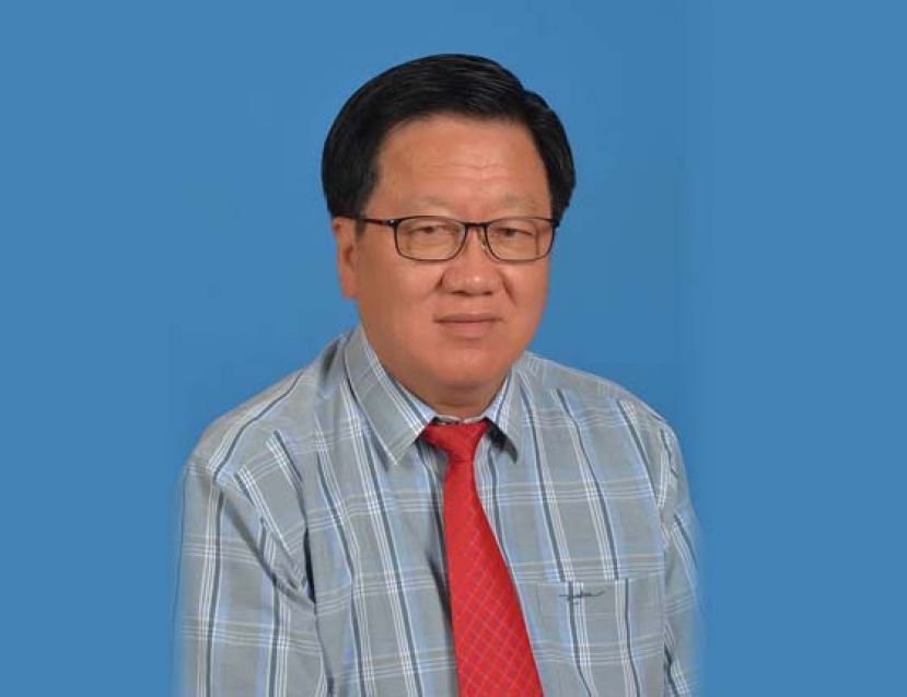 诗巫省华团会长严榀胜。