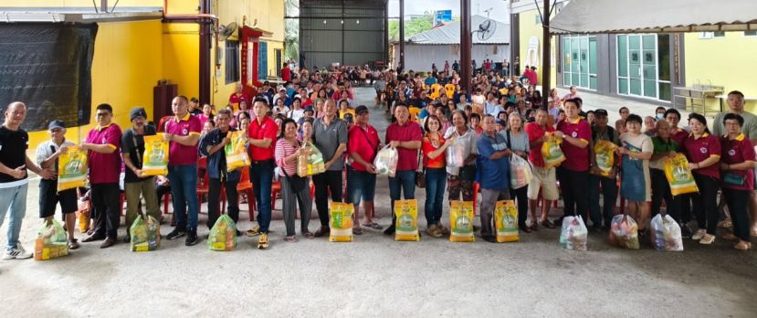 成邦江德教会紫川阁举办乙巳年中元节布施大会 350感恩户受惠