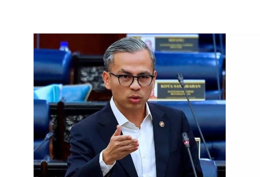 通讯部长法米。