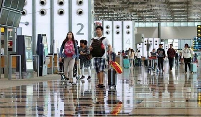 中国和新加坡签互免签证协定，下月9日生效。