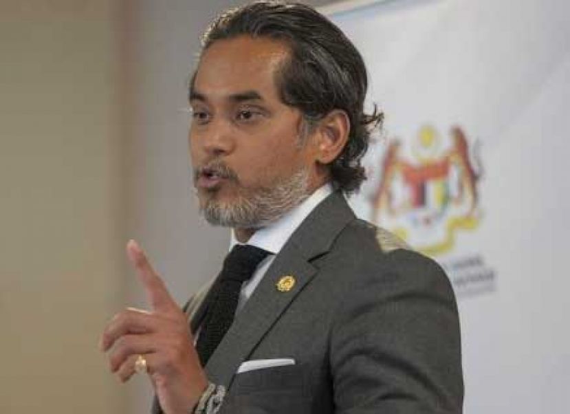 ●卫生部长凯里。