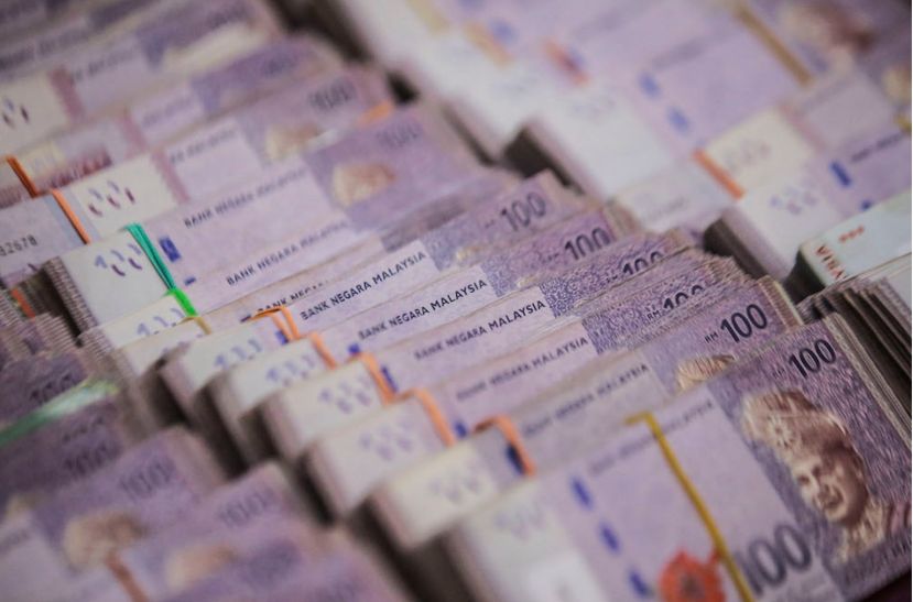 退休女教师坠入投资股票骗局   被卷走46万