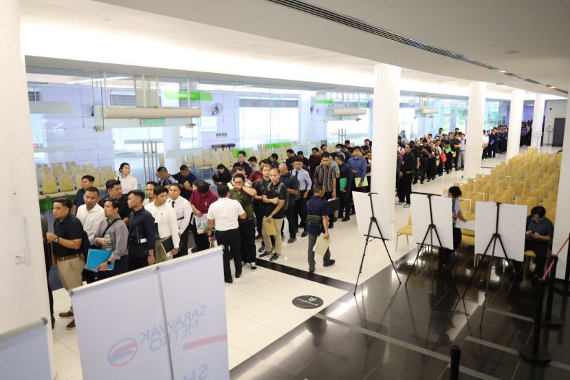 砂拉越捷运公司现场面试会反响热烈