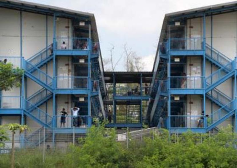 狮城周三新增569宗确诊,新病例多数是住在宿舍的客工。（档案照）