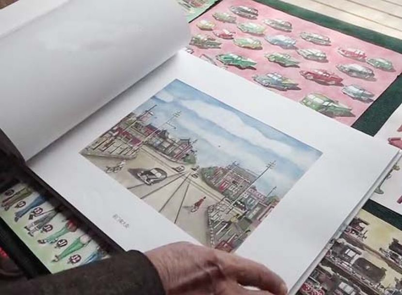 图示：如今，赵锡山的画作已被集结成册出版，还办过画展。