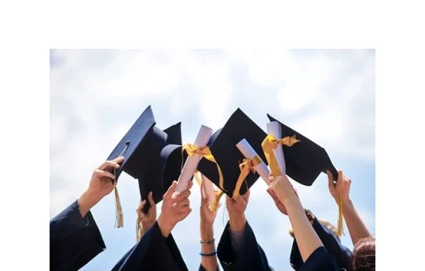 调查：收入仅够糊口　大马65%大学毕业生月薪低于3千