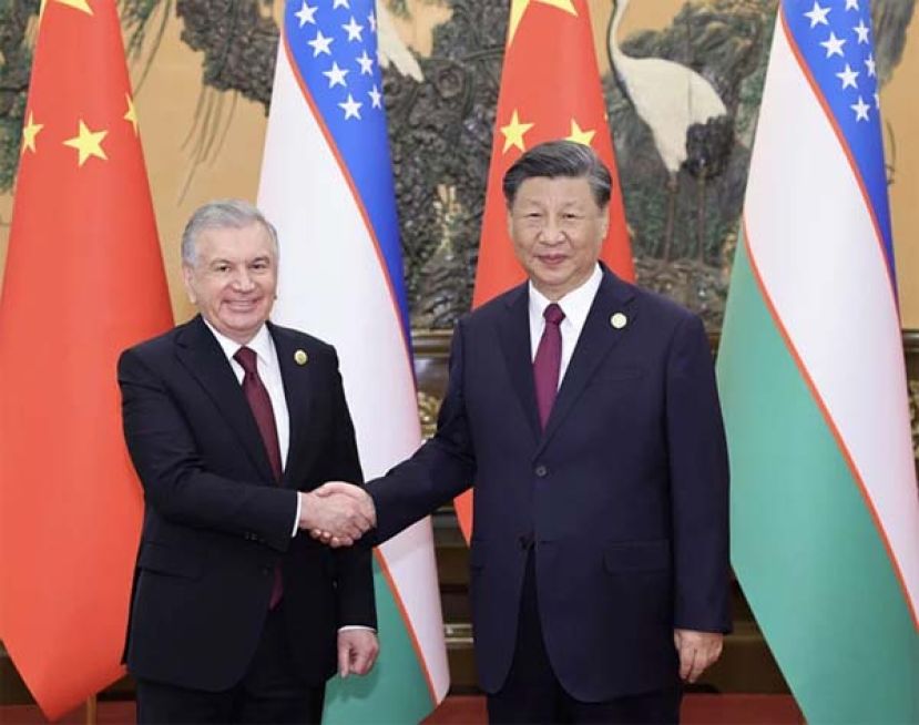 中国国家主席习近平在2023年10月17日会见来华出席第3届&ldquo;一带一路&rdquo;国际合作高峰论坛的乌兹别克总统米尔济约耶夫。