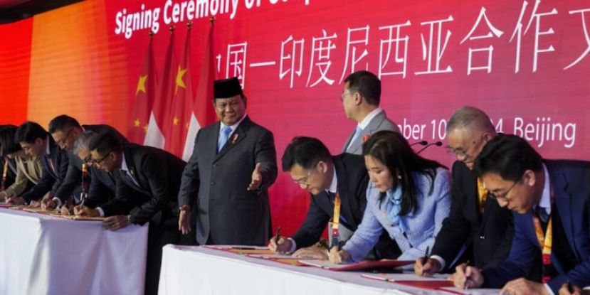 中国和印尼企业签署440亿协议。