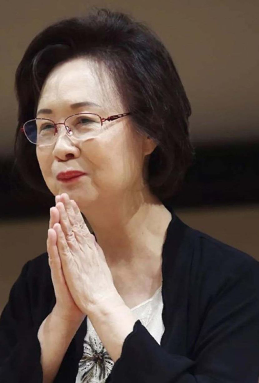 琼瑶叮咛身后事，采取花葬 不开追悼会，