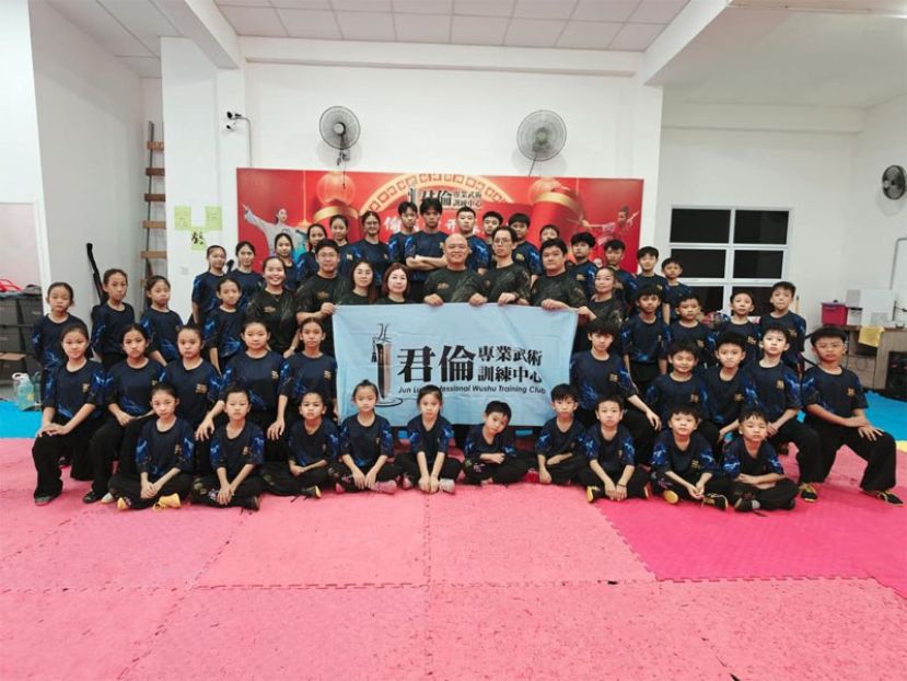 君伦专业武术训练中心    武术赛事中取得亮眼成绩