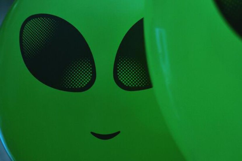 葛鲁希爆料，其中一个外星物种甚至已经与人类进行杂交繁殖。示意图。