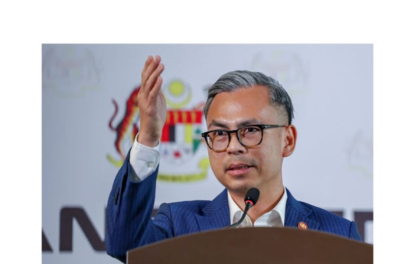 通讯部长法米。