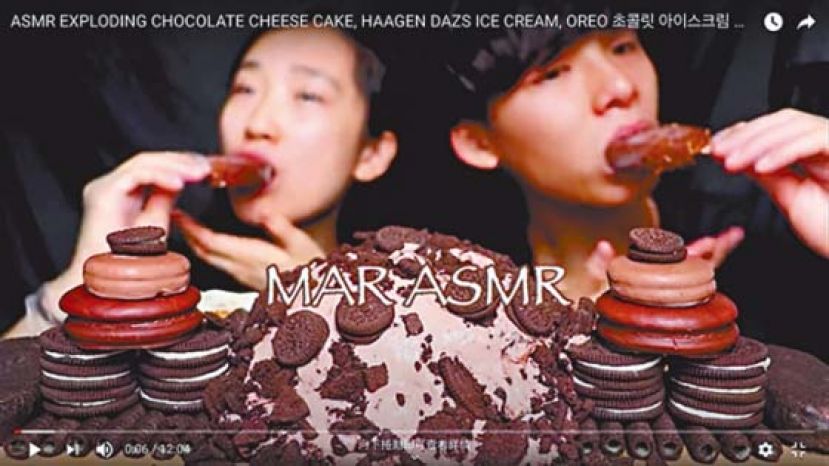 中四开始收看ASMR短片的Martin，两年前成立YouTube频道&ldquo;MAR ASMR&rdquo;拍摄进食的影片。