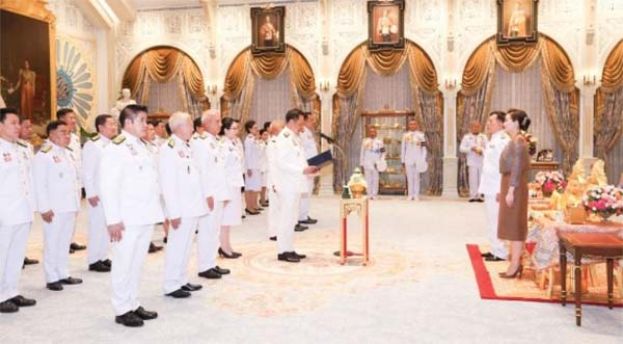 泰国2年来第3位首相，阿努廷宣誓就职。