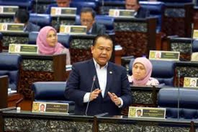 阿历山大：巴士翻覆15死案 工程部高度重视铁护栏相关问题