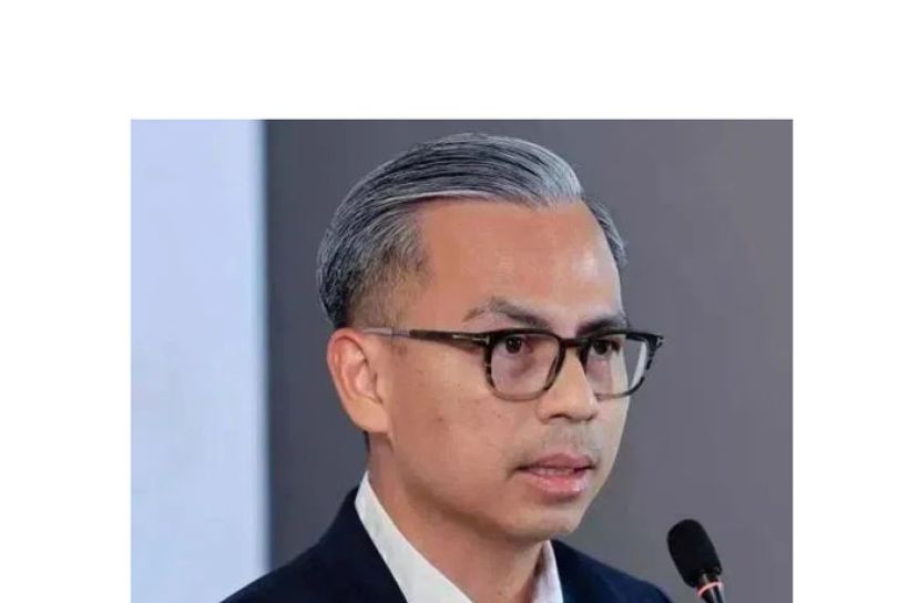 通讯部长法米。 