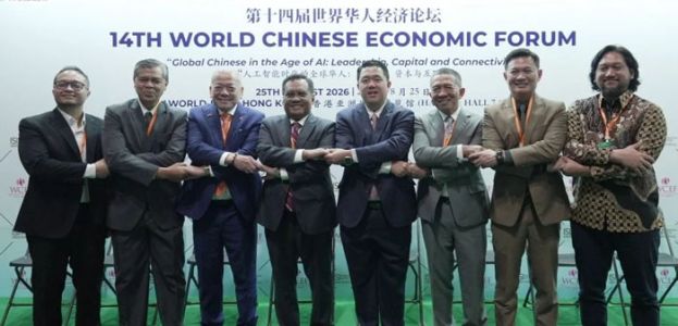 大马驻中国大使诺曼莫哈末(左4)与嘉宾合影。