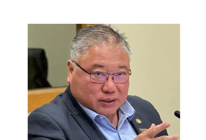 拿督斯里张庆信。